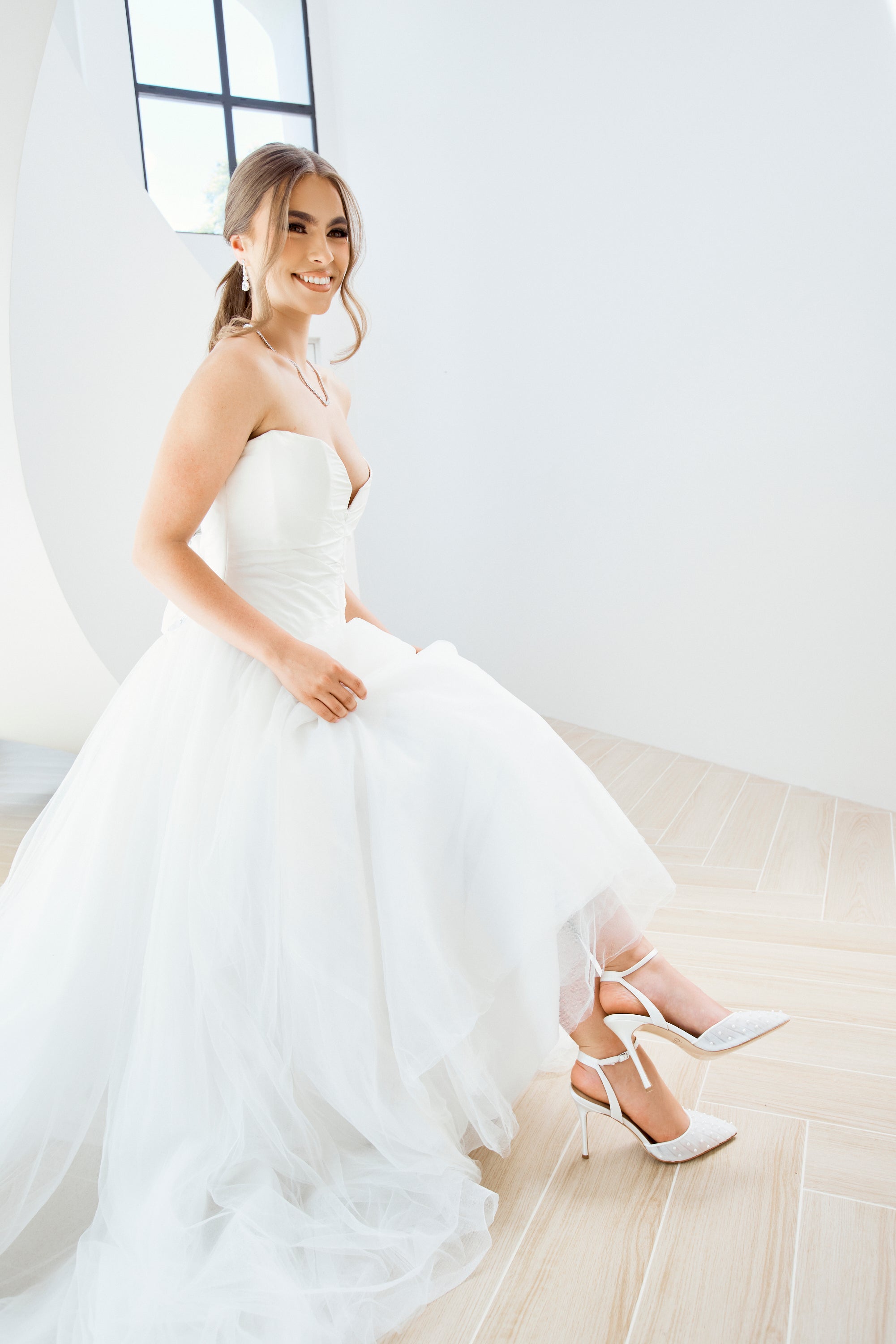 Chantelle Pearl - White Tulle Point with Handsewn Pearls