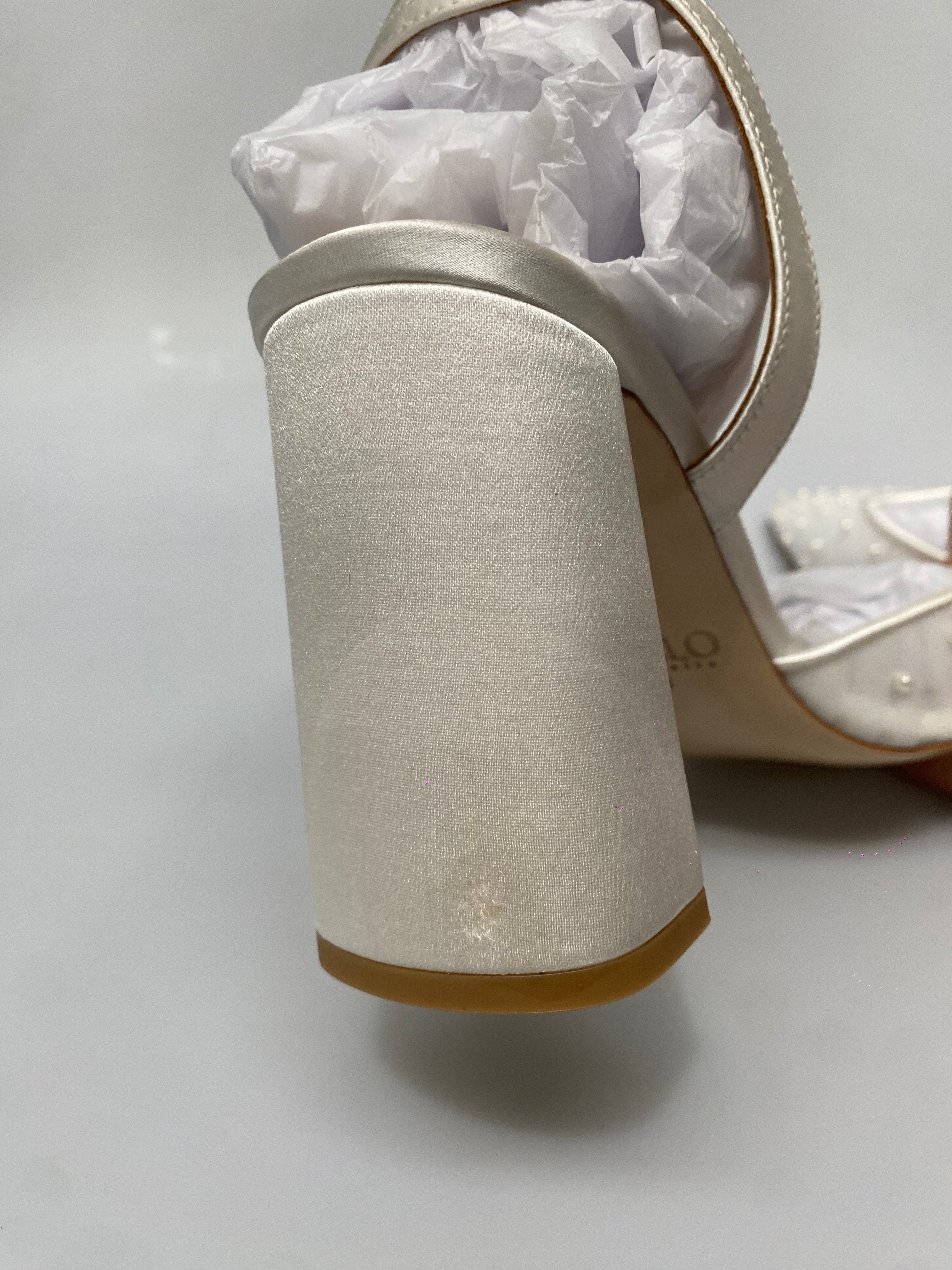 OUTLET - Elle - White - Size 9