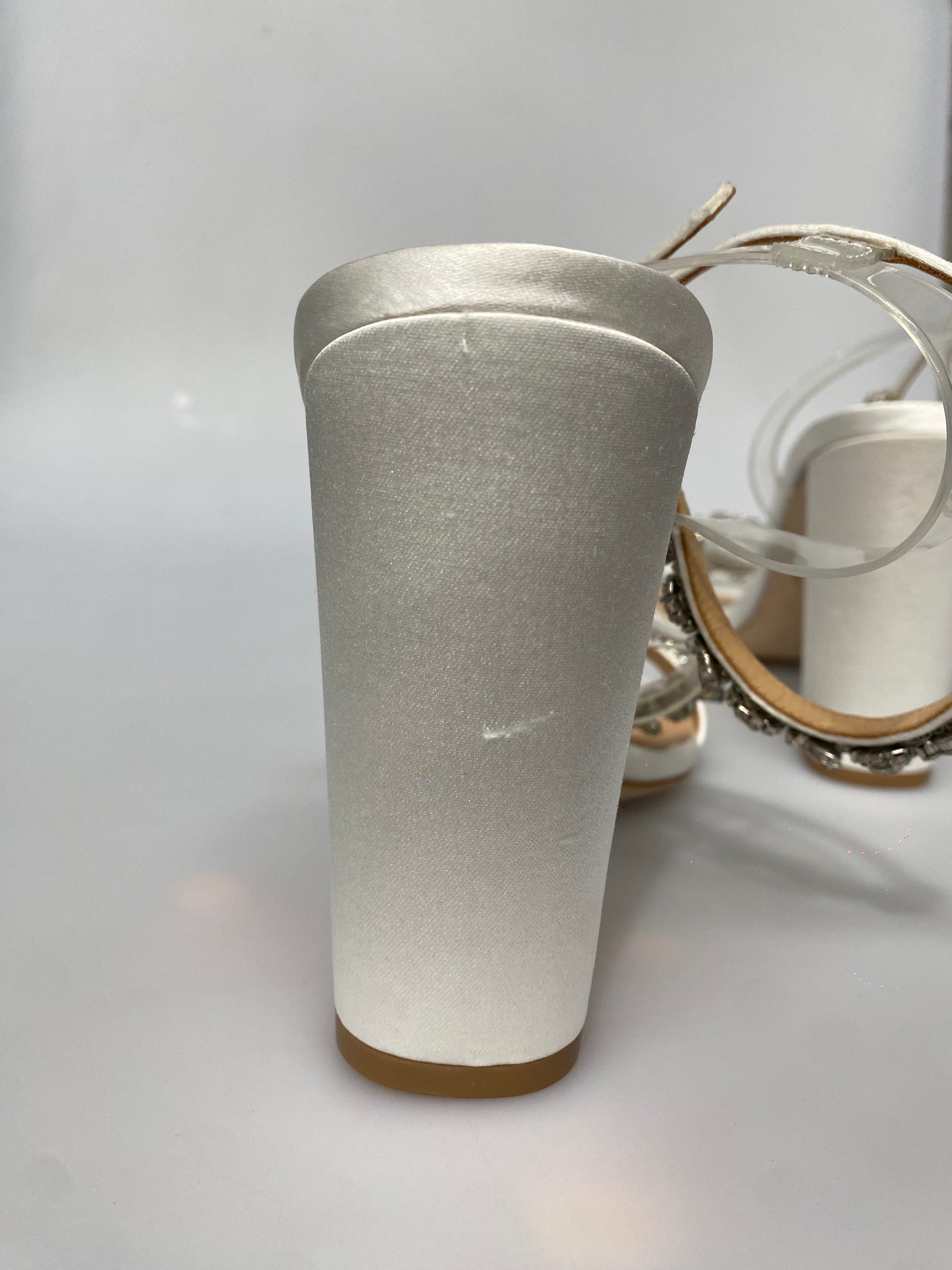 FINAL SALE OUTLET - Blake - White - Size 10