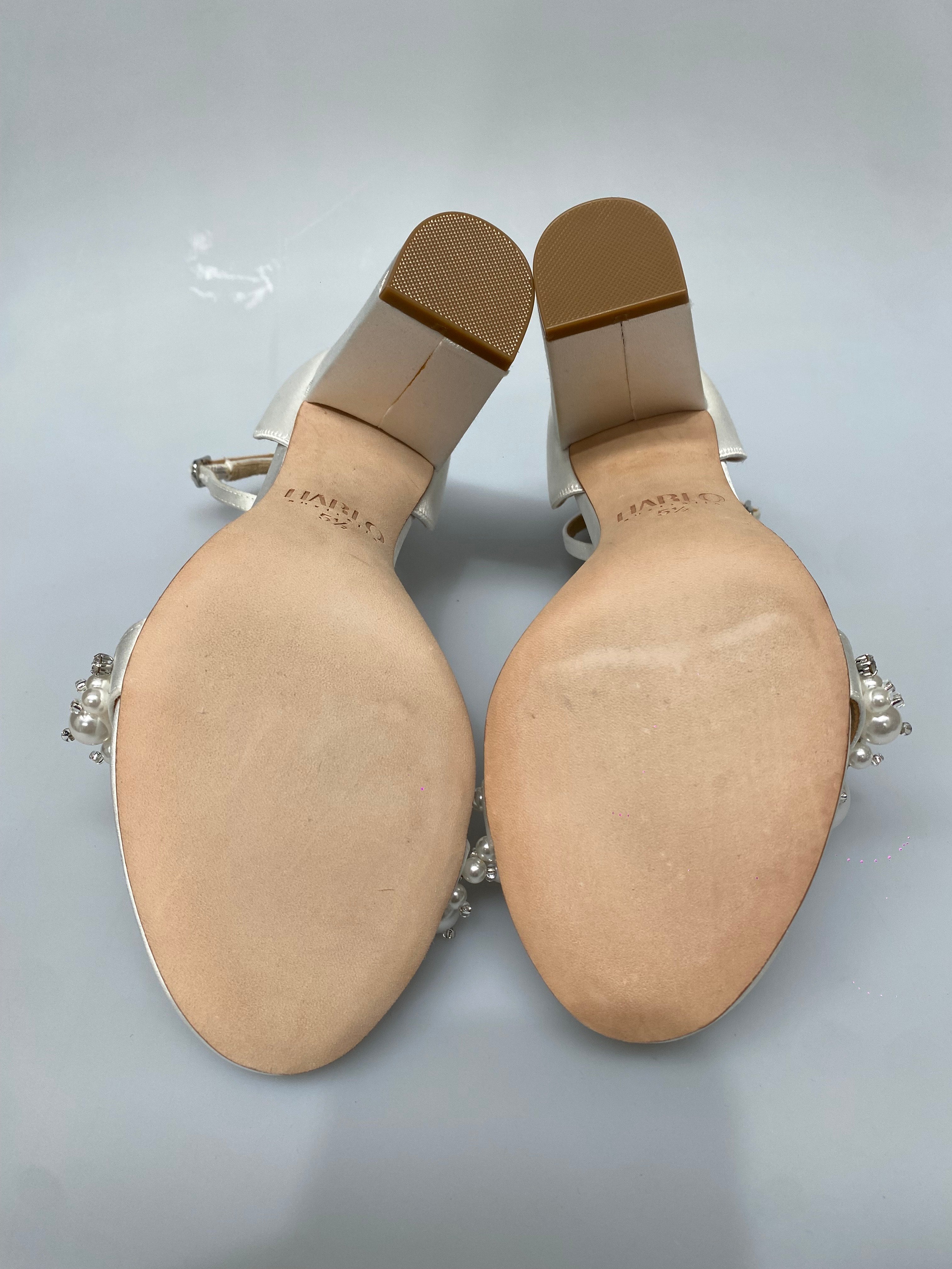 FINAL SALE OUTLET - Charli - White - Size 5.5