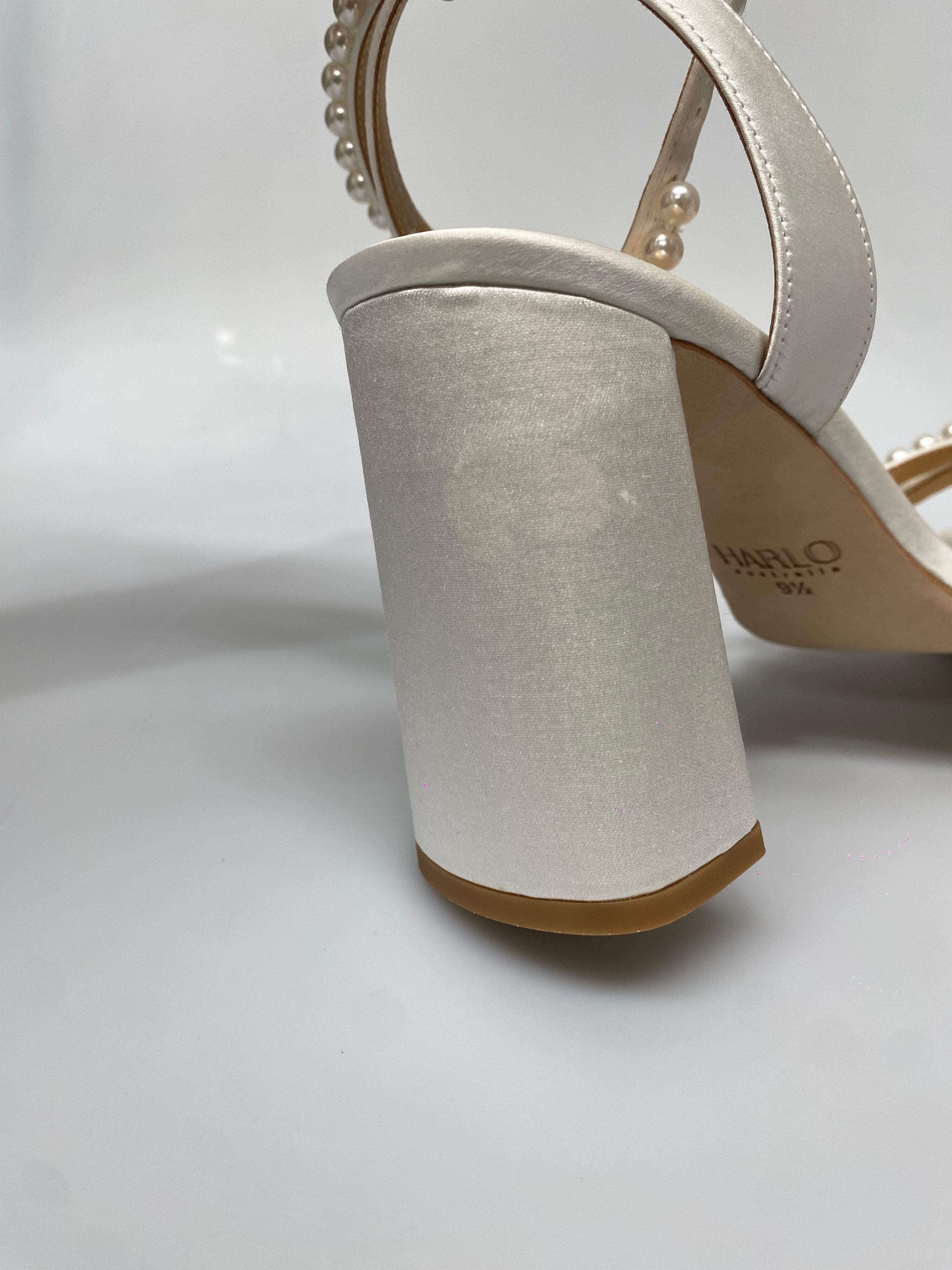 FINAL SALE OUTLET Evie - White - Size 9.5