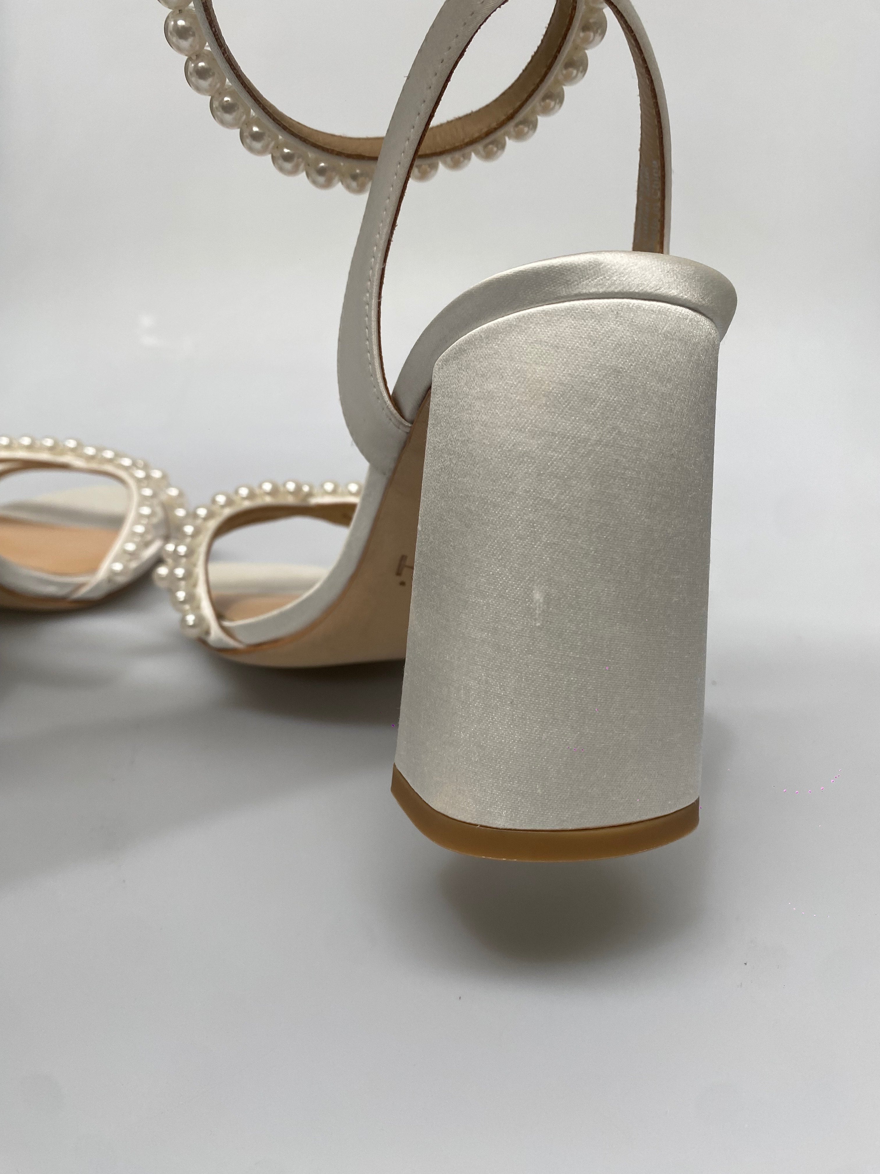 OUTLET - Evie - White - Size 7