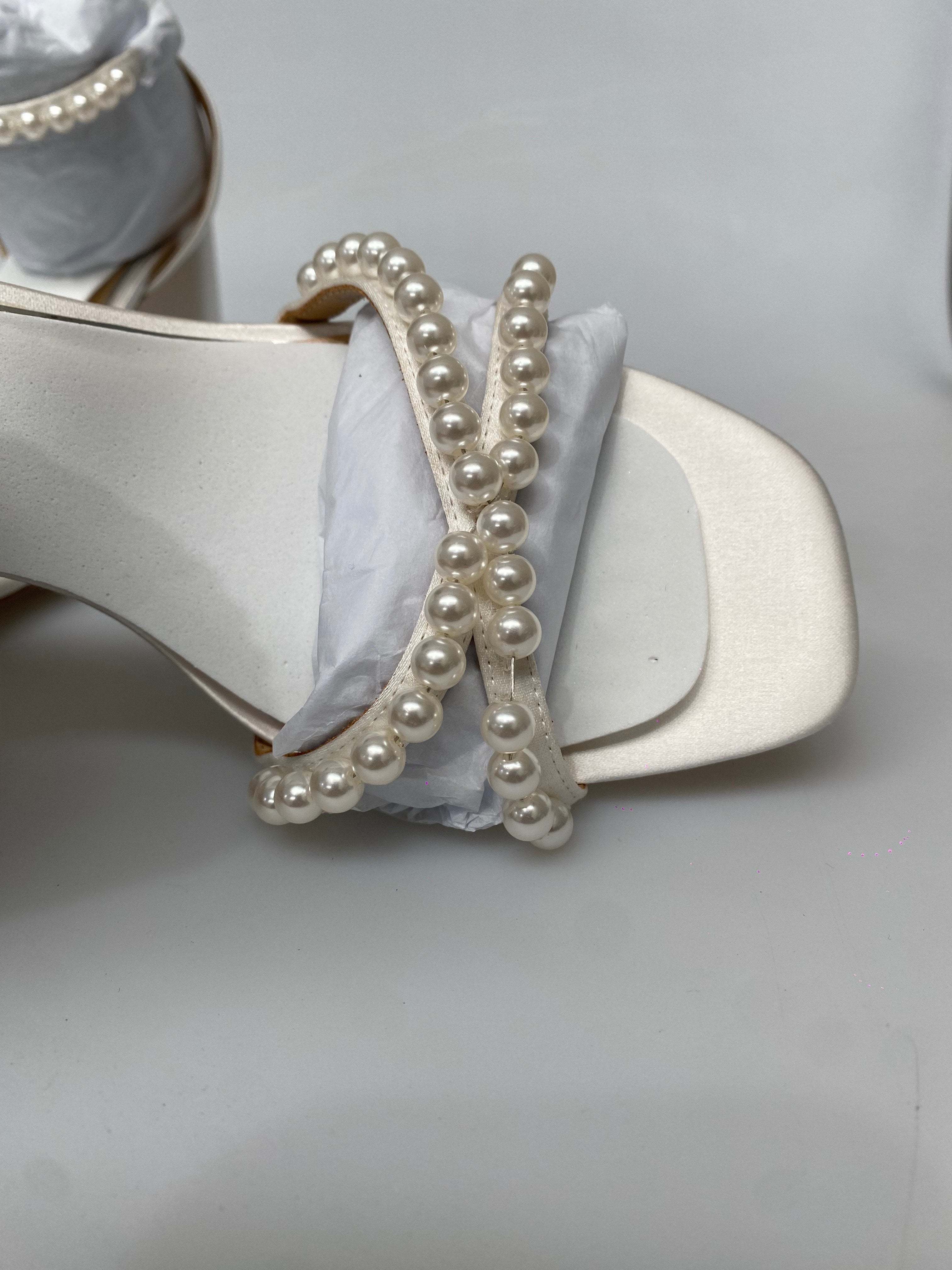 FINAL SALE OUTLET - Evie - White - Size 7.5