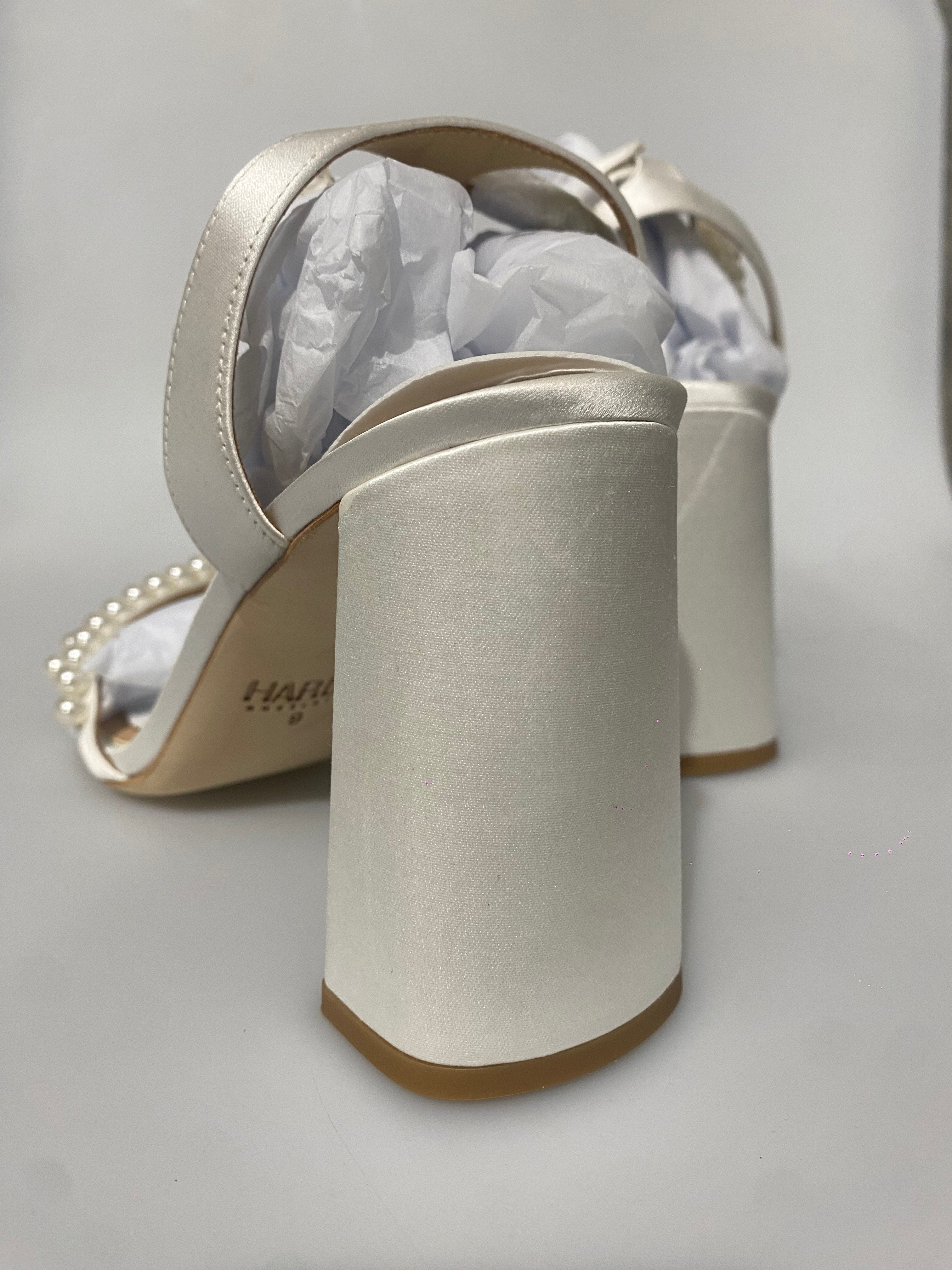 FINAL SALE OUTLET - Evie - White - Size 9