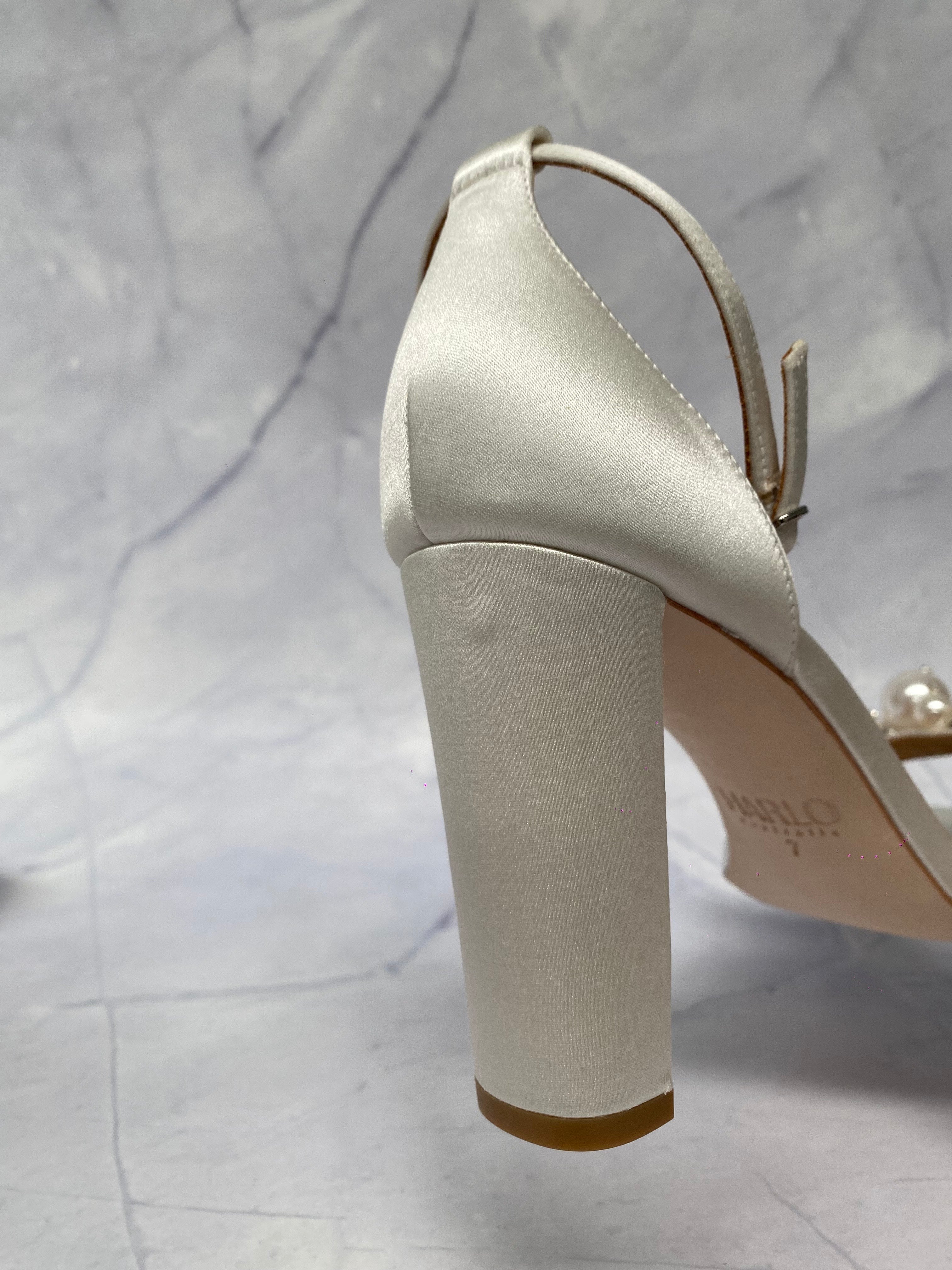 FINAL SALE OUTLET - Charlotte- White - Size 7