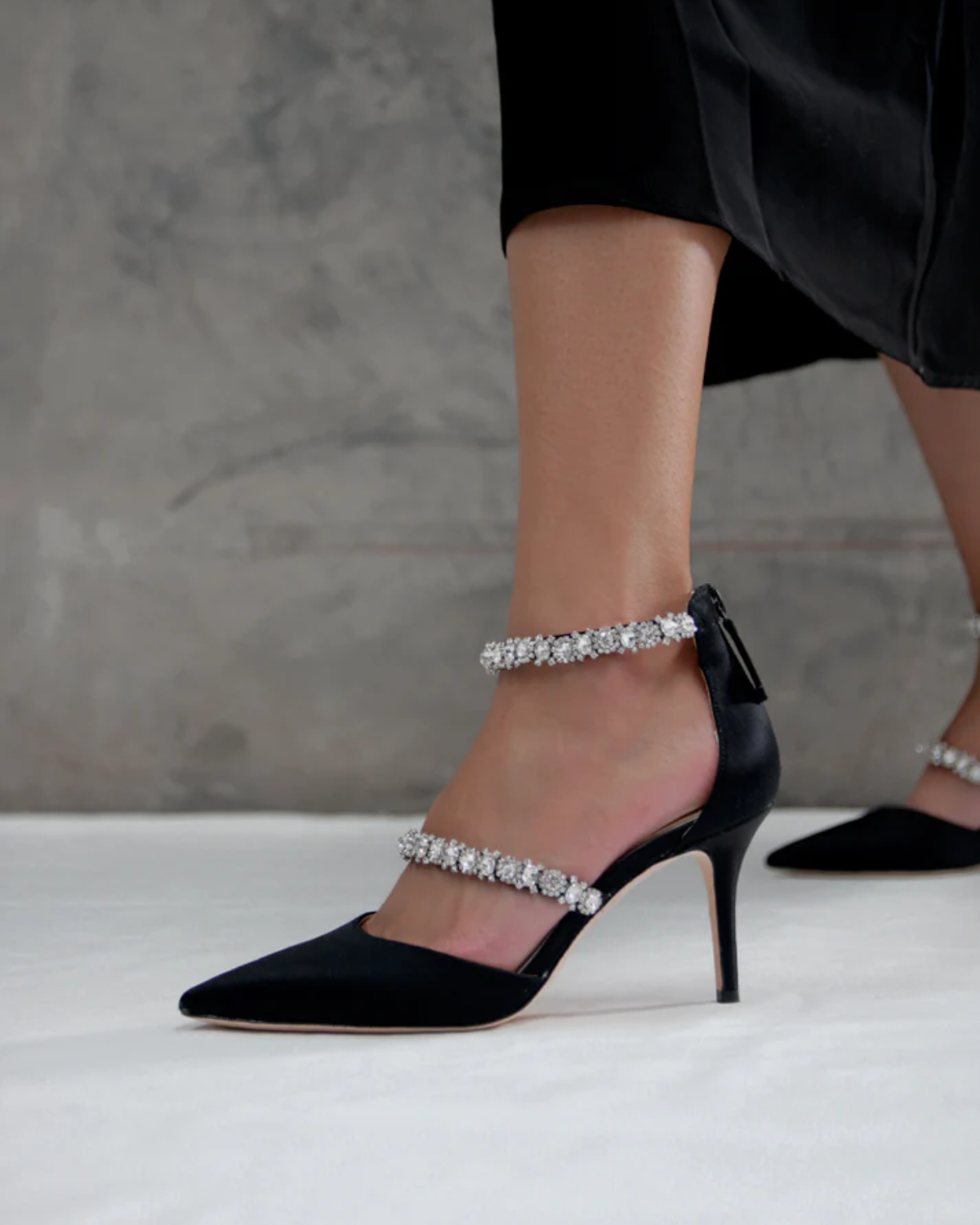 FINAL SALE OUTLET - Adelaide - Black - SIZE 5