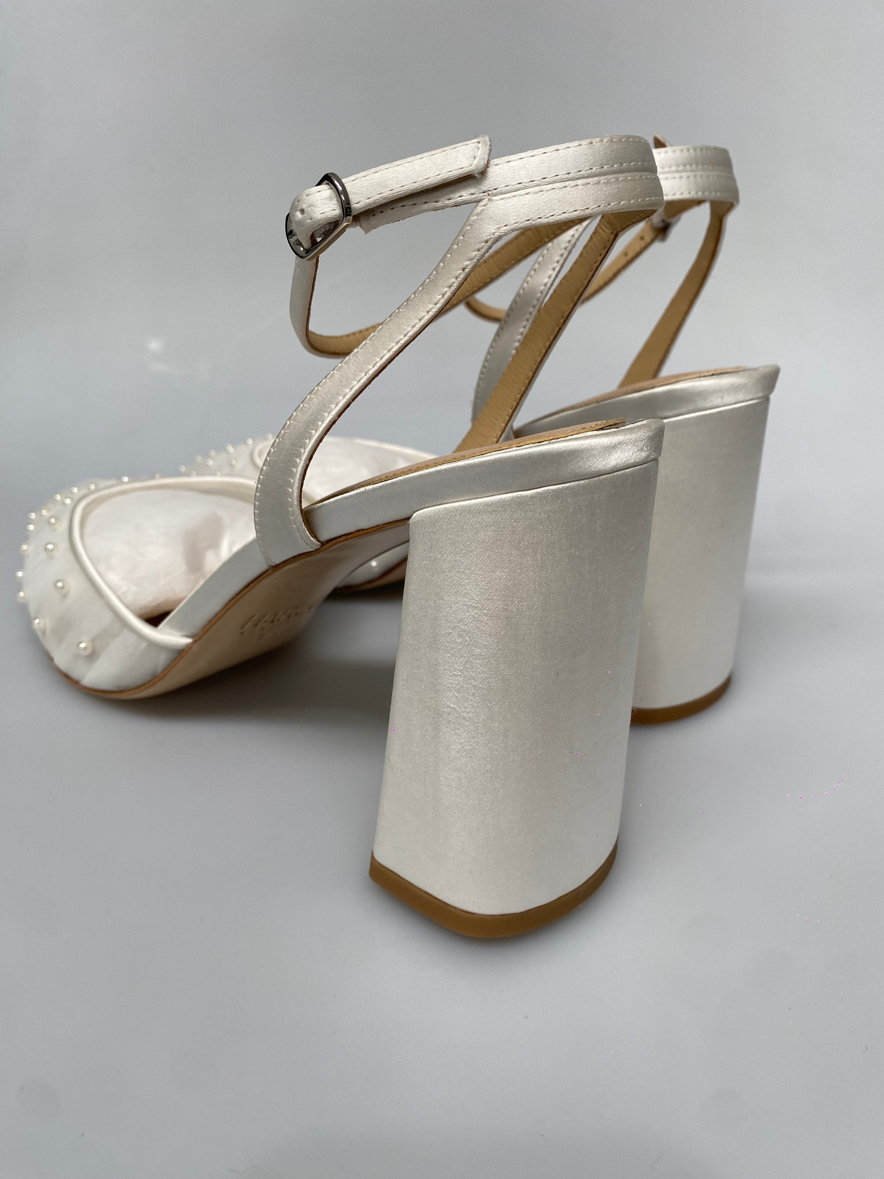 OUTLET - Elle - White - Size 9.5