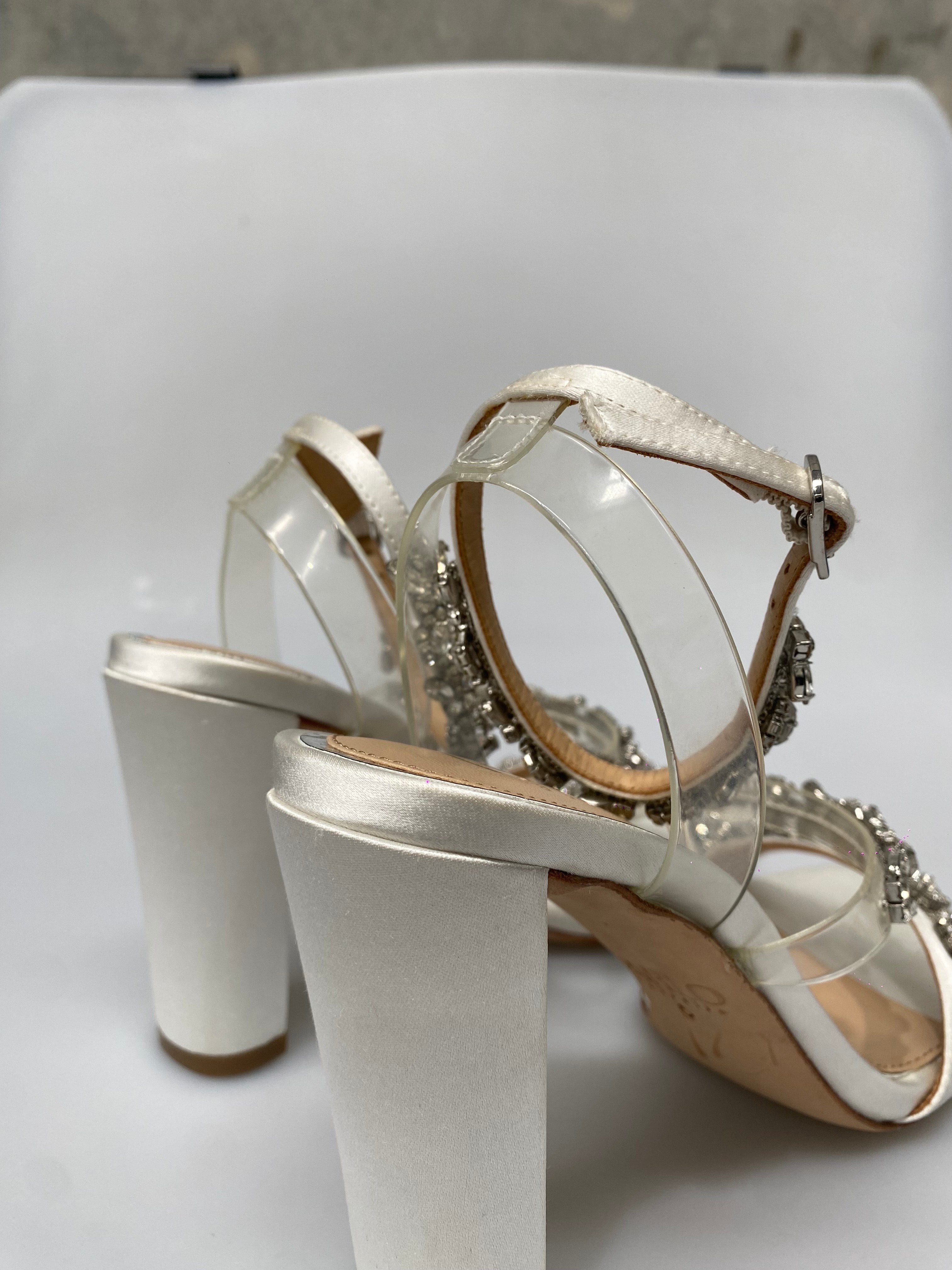 FINAL SALE OUTLET - Blake - White - Size 5