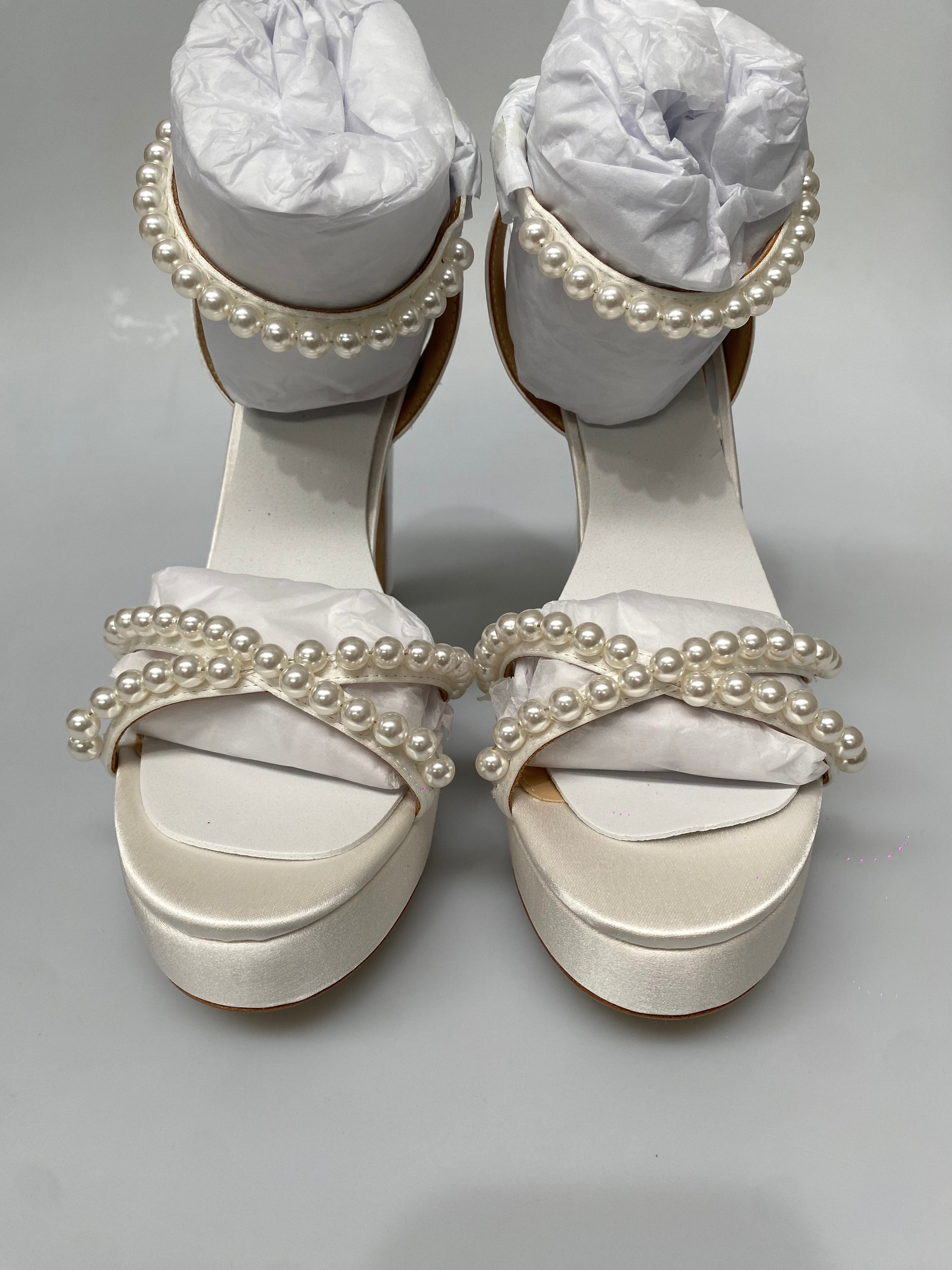 OUTLET - Eva - White - Size 6.5