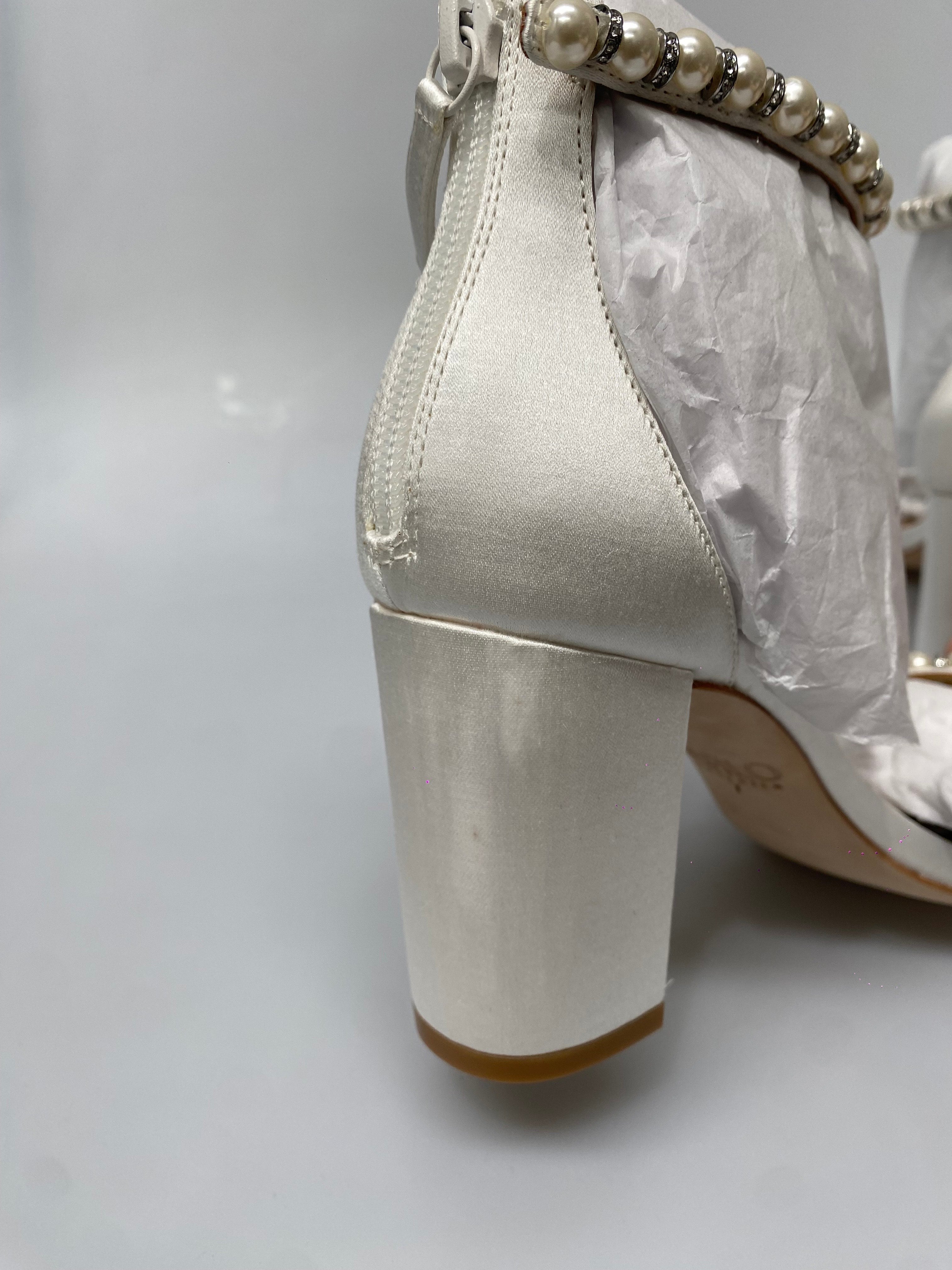 OUTLET - Alexene - White - Size 7