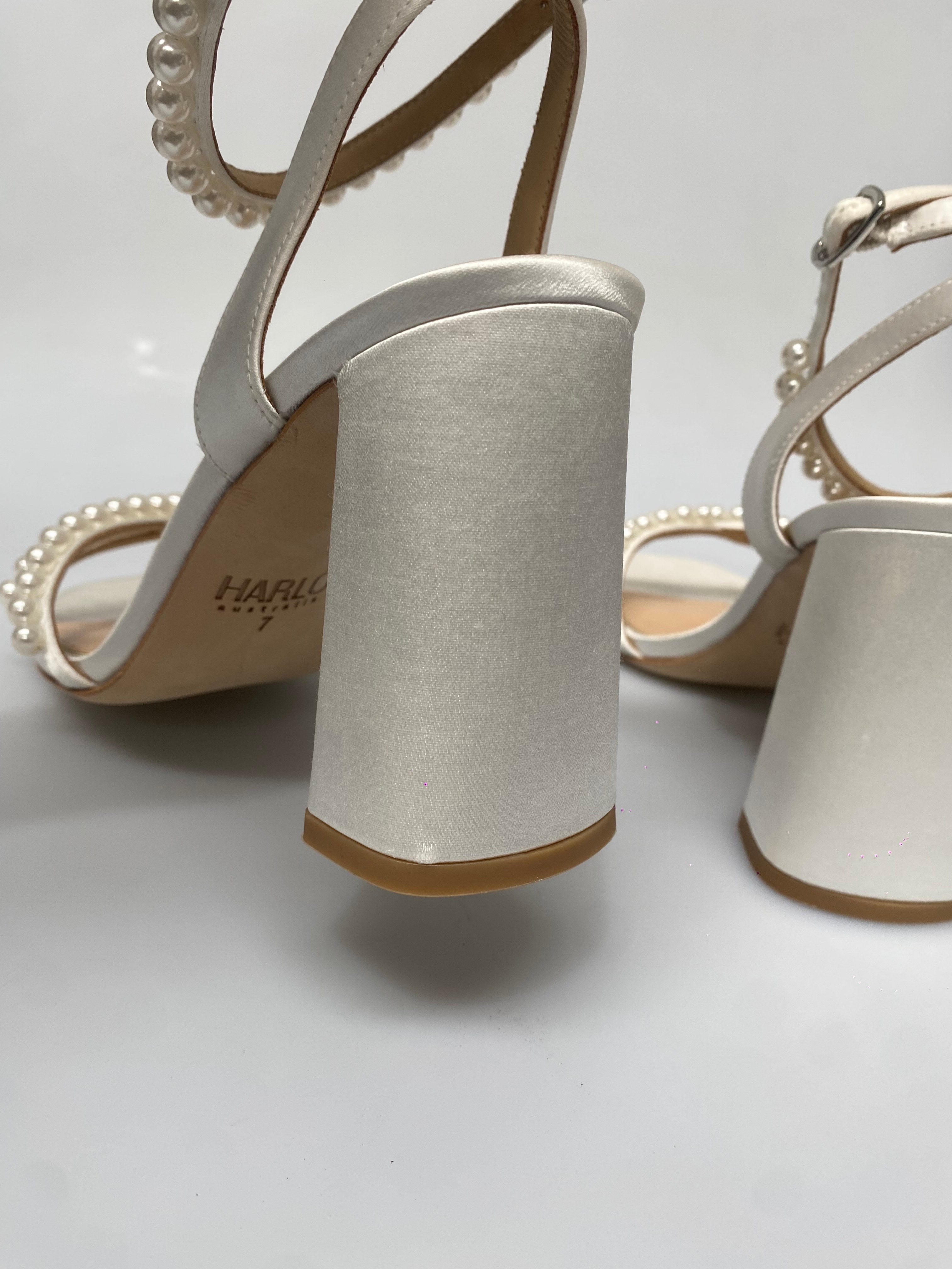 OUTLET - Evie - White - Size 7