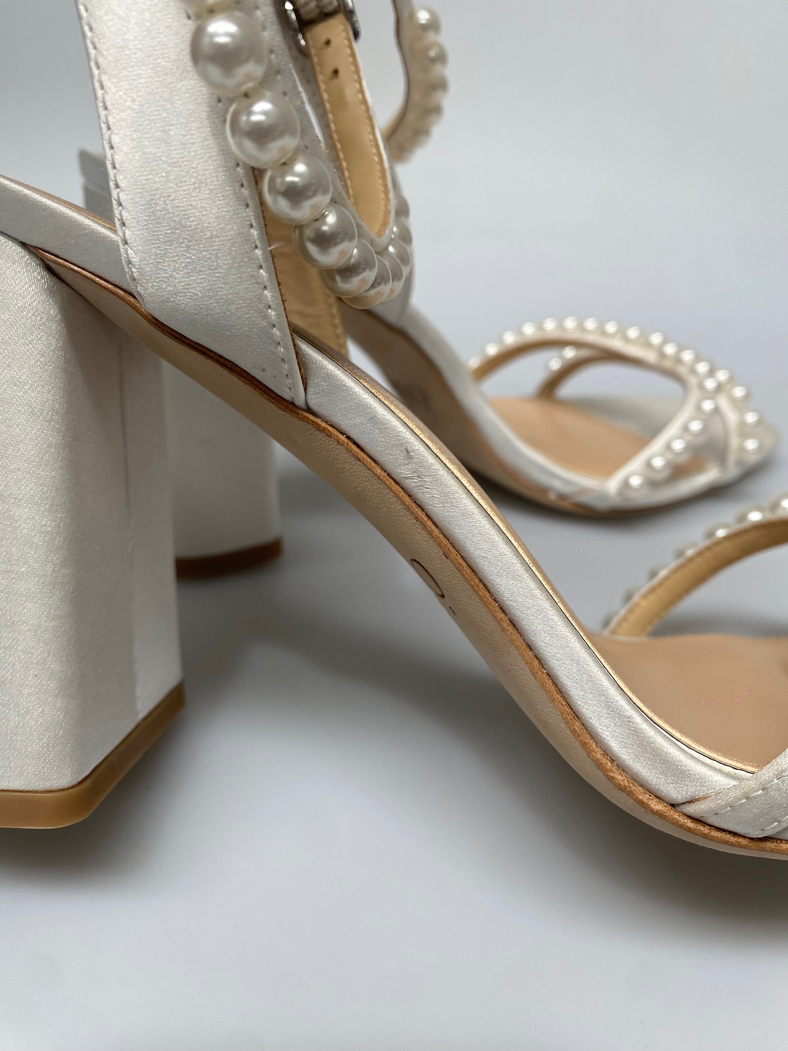 OUTLET - Evie - White - Size 7