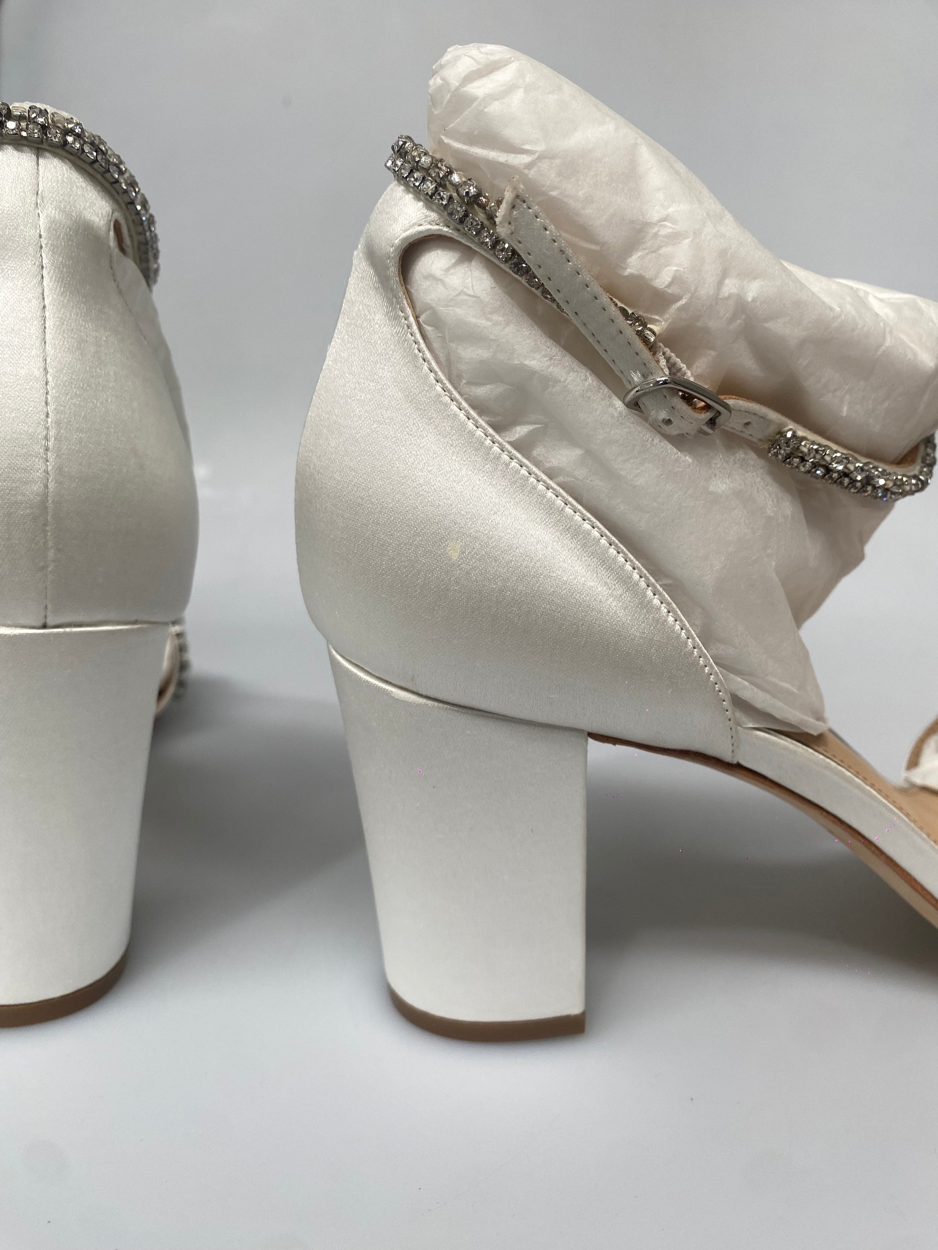 FINAL SALE OUTLET - Adele - White - Size 11